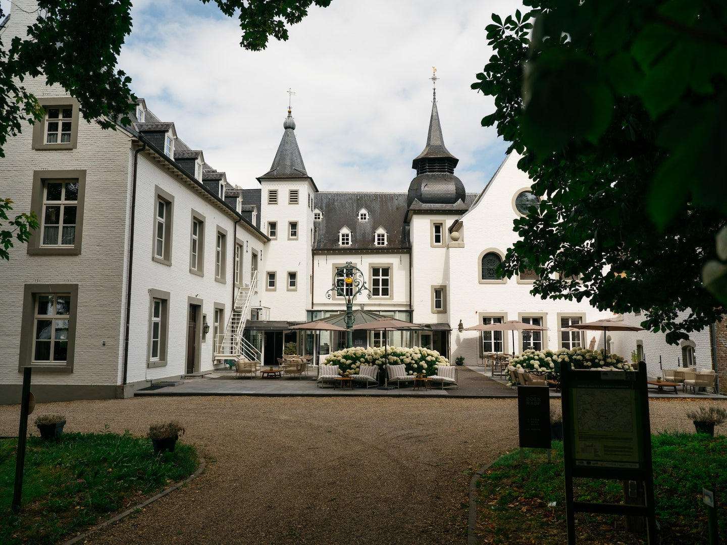 Kasteel Doenrade | 3 Dagen genieten in historie in het Limburgse heuvelland | incl. 3-gangendiner - afbeelding 7